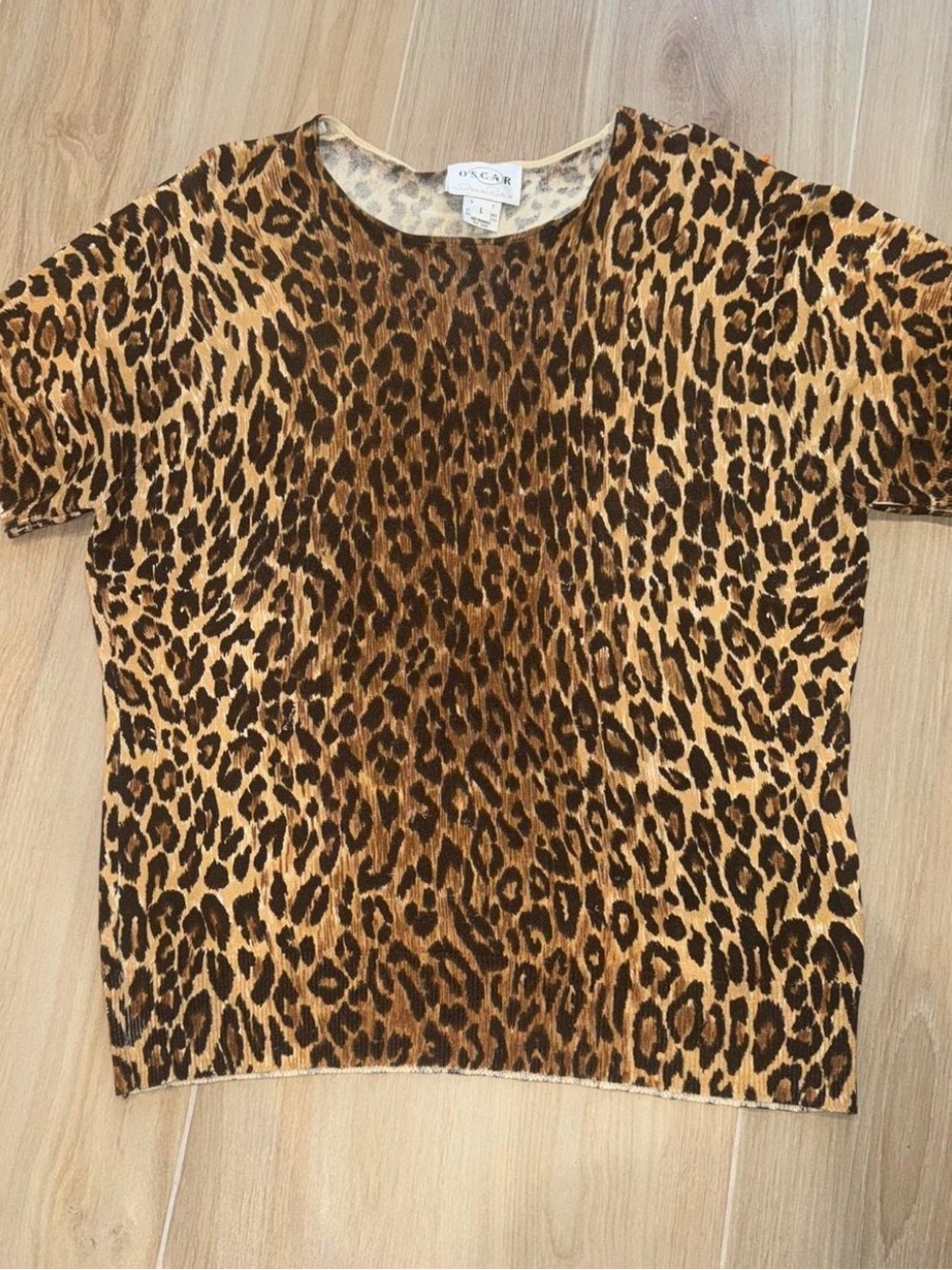Oscar de la renta cheetah print tshirt